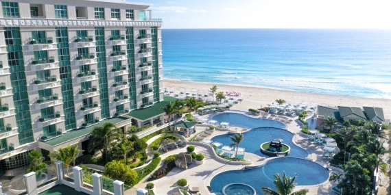 Sandos Cancun resort
